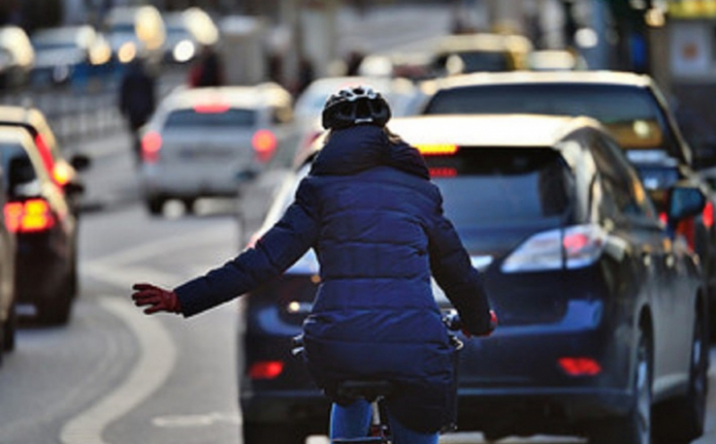 Cyclistes, trottinettes et automobilistes : Comment cohabiter ?